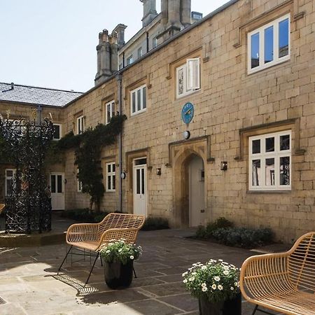 Hiding Space - St Catherine'S Hospital Apartments Bath Bagian luar foto