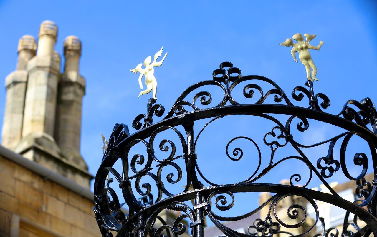 Hiding Space - St Catherine'S Hospital Apartments Bath Bagian luar foto