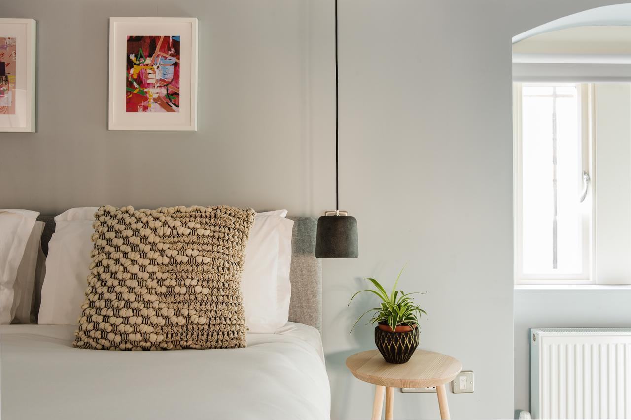 Hiding Space - St Catherine'S Hospital Apartments Bath Bagian luar foto