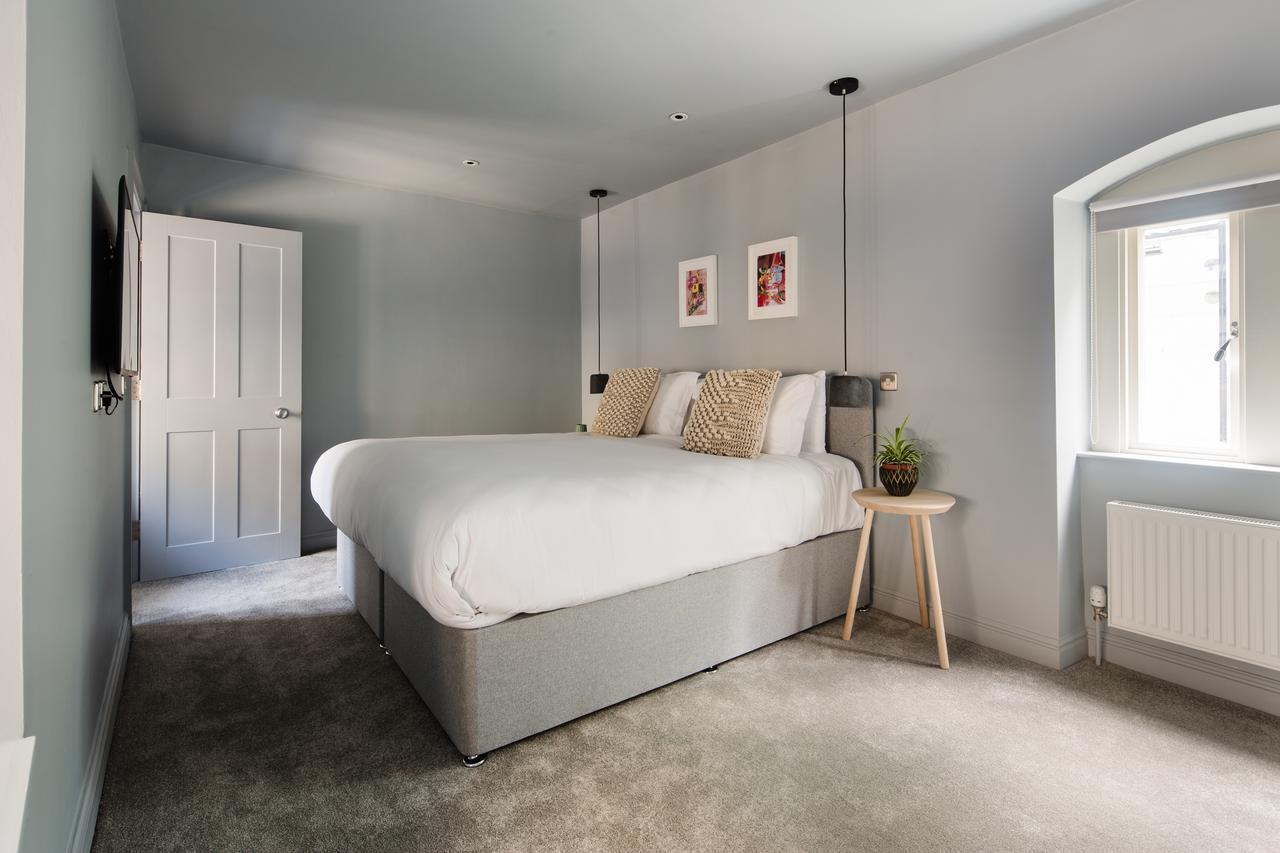Hiding Space - St Catherine'S Hospital Apartments Bath Bagian luar foto